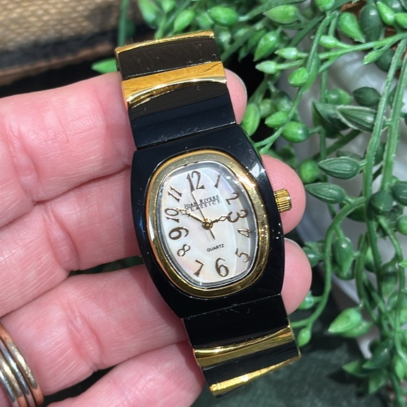 Joan Rivers watch - Picture 2 of 8